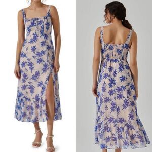 Astr NWT Square Neck Midi Dress in Ivory Cobalt Floral Size Medium